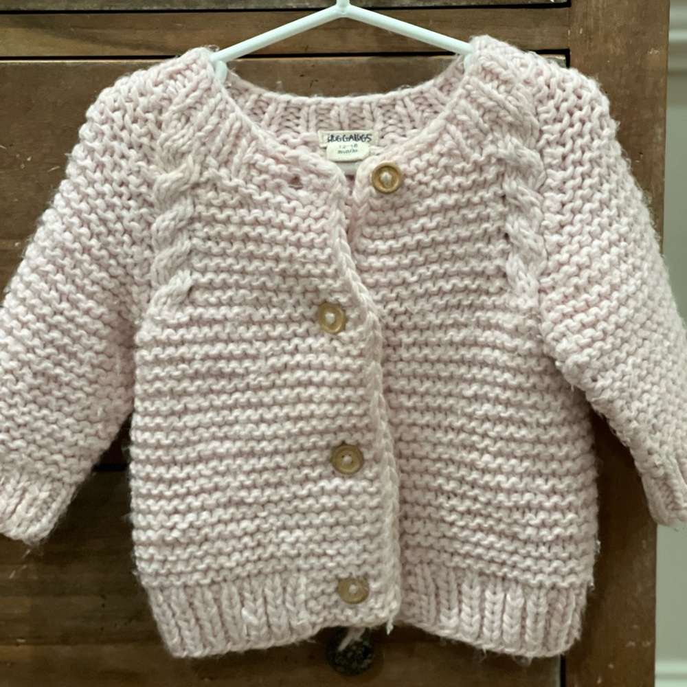 Charming Knit Cardigan in Soft Pink